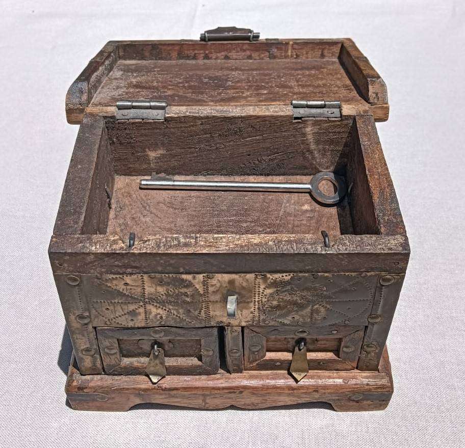 Old Wooden Trinket Box with Brass Fittings and a Concealed Lock Mechanism for Drawers