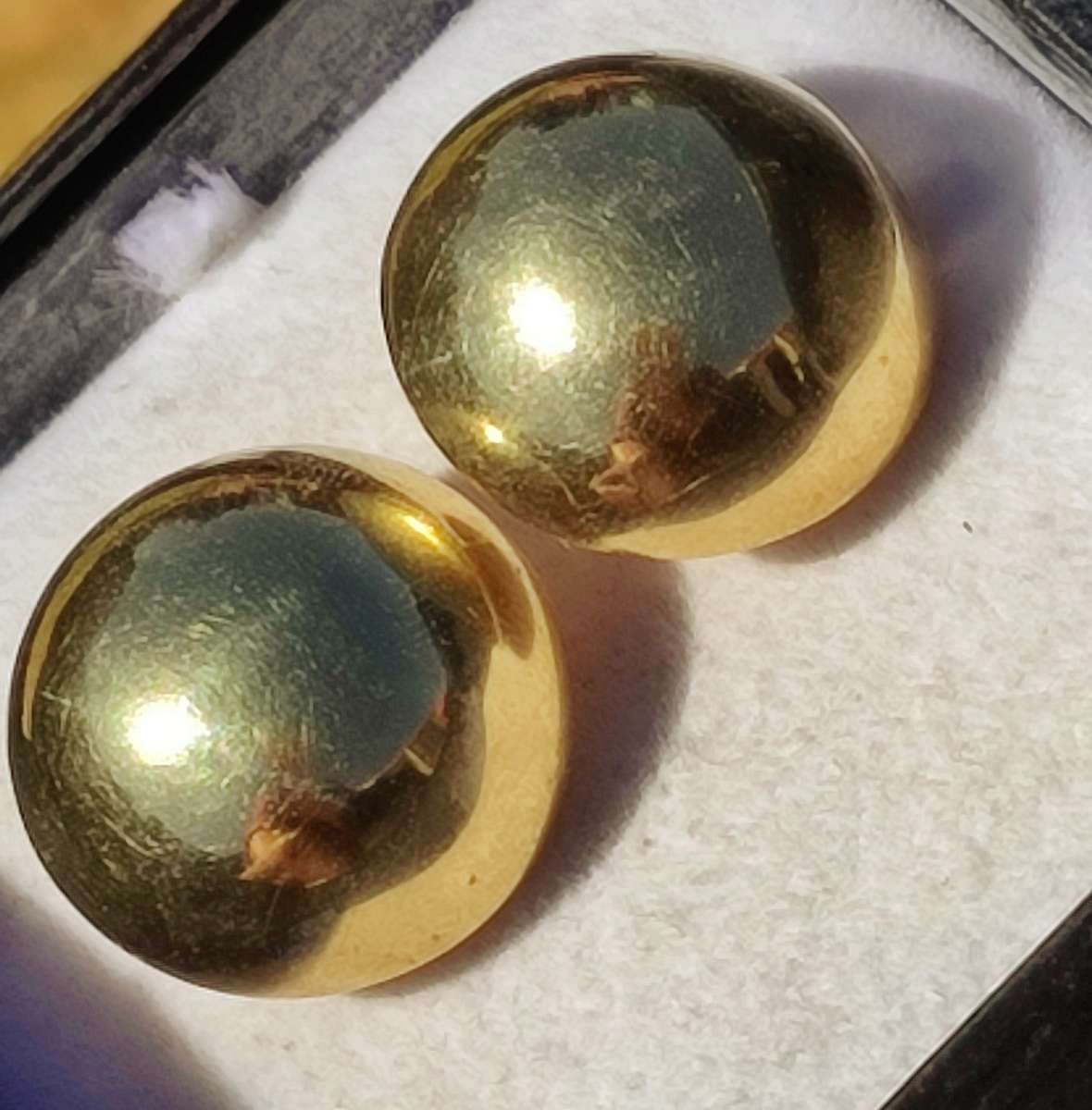 9ct Gold Large Vintage Button Dome Earrings
