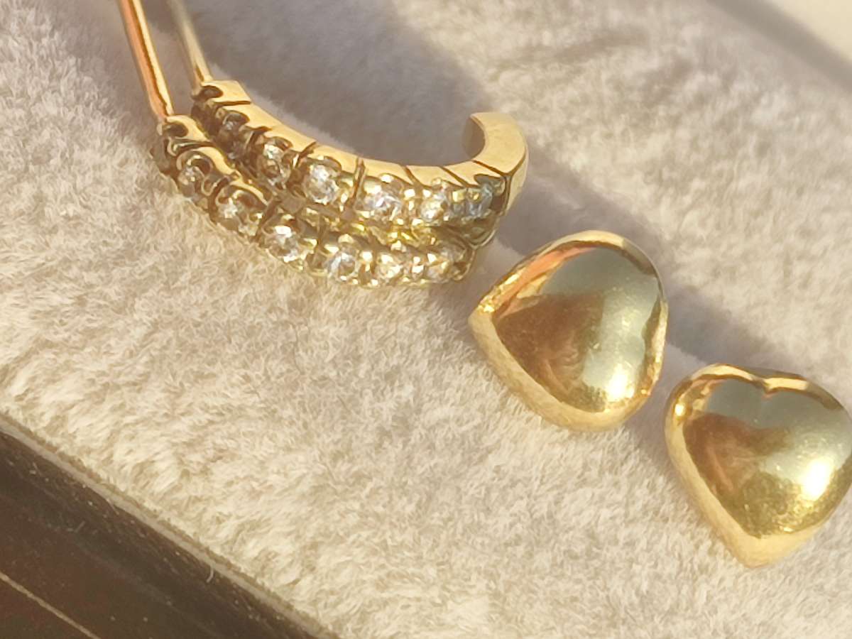 9ct Gold Multiple Piercing Lot Earrings