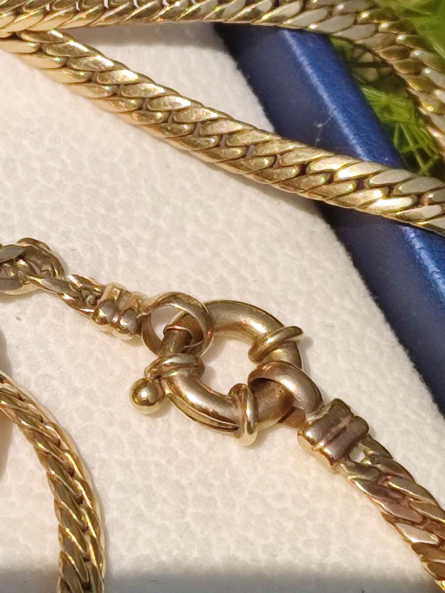 9ct Gold 4mm Signoretti Snake Necklace