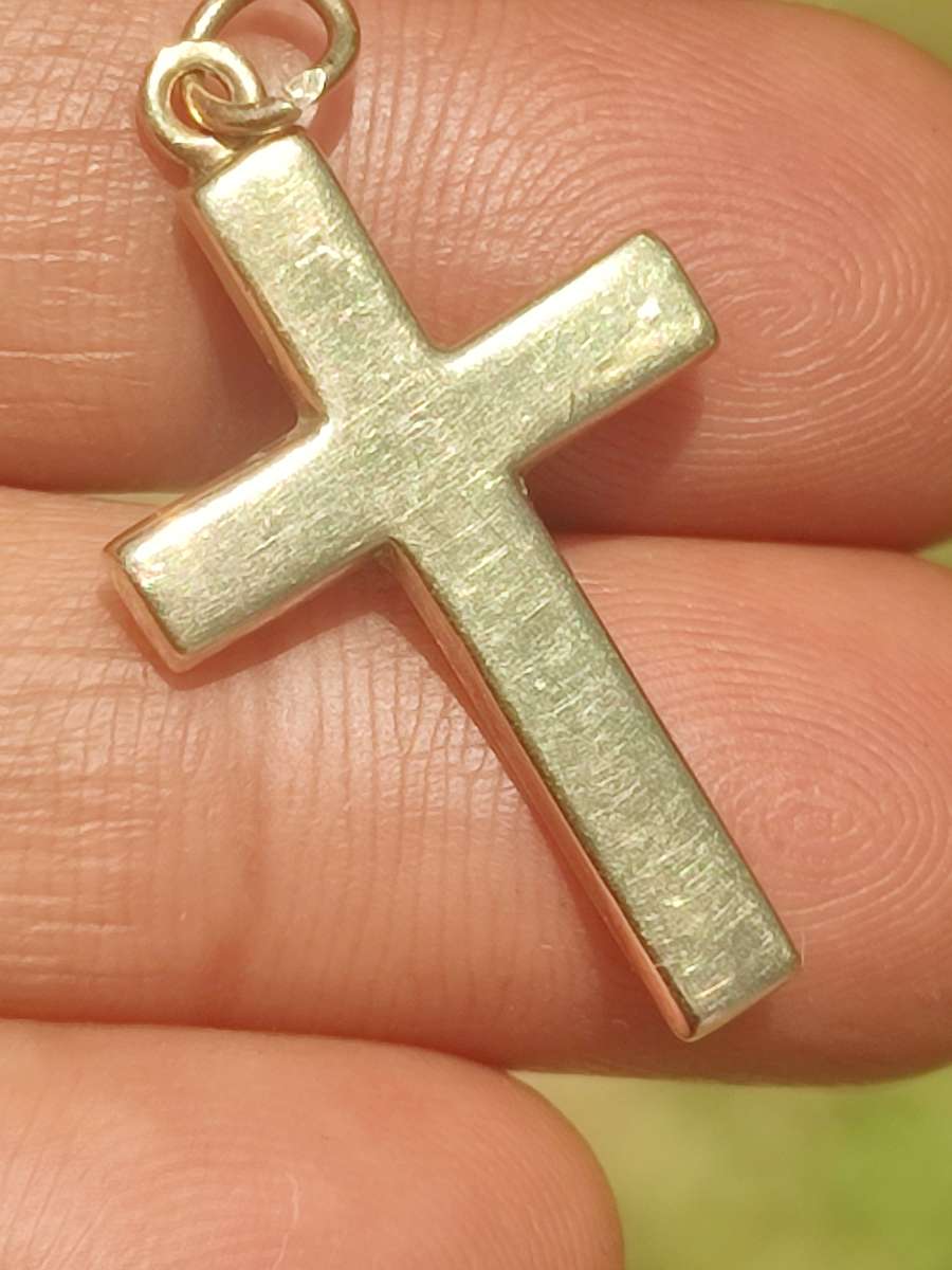 9ct Gold Solid Vintage Cross Pendant