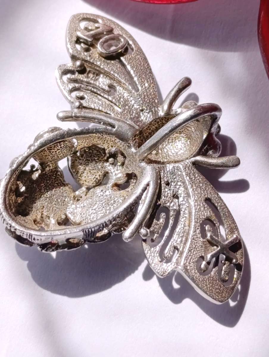 Jenna Clifford Large Sterling Bumblebee Pendant