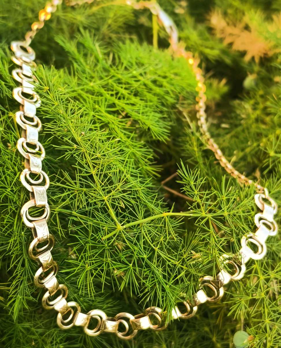 Estate Find 9ct Gold Book chain Necklace