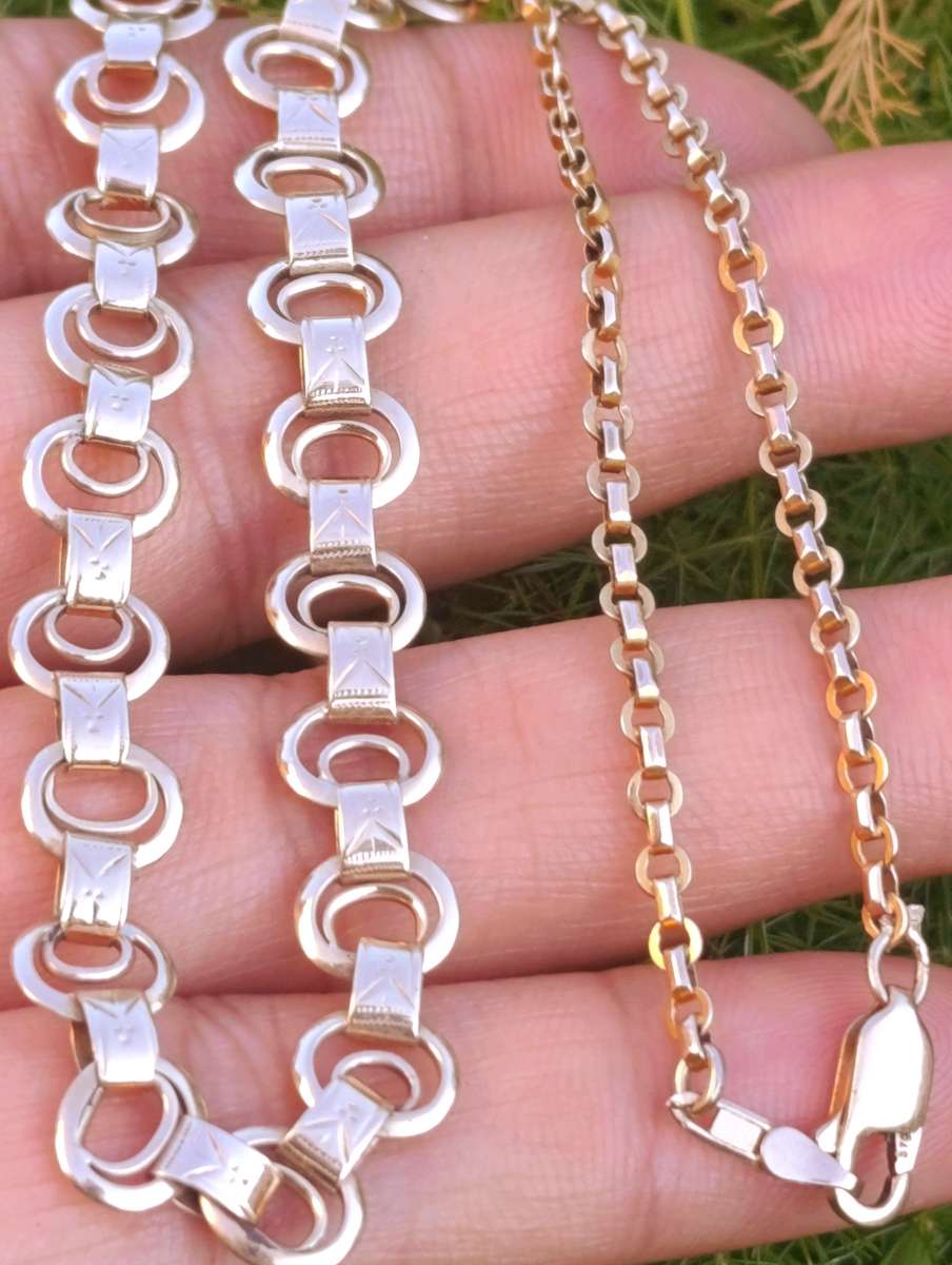 Estate Find 9ct Gold Book chain Necklace