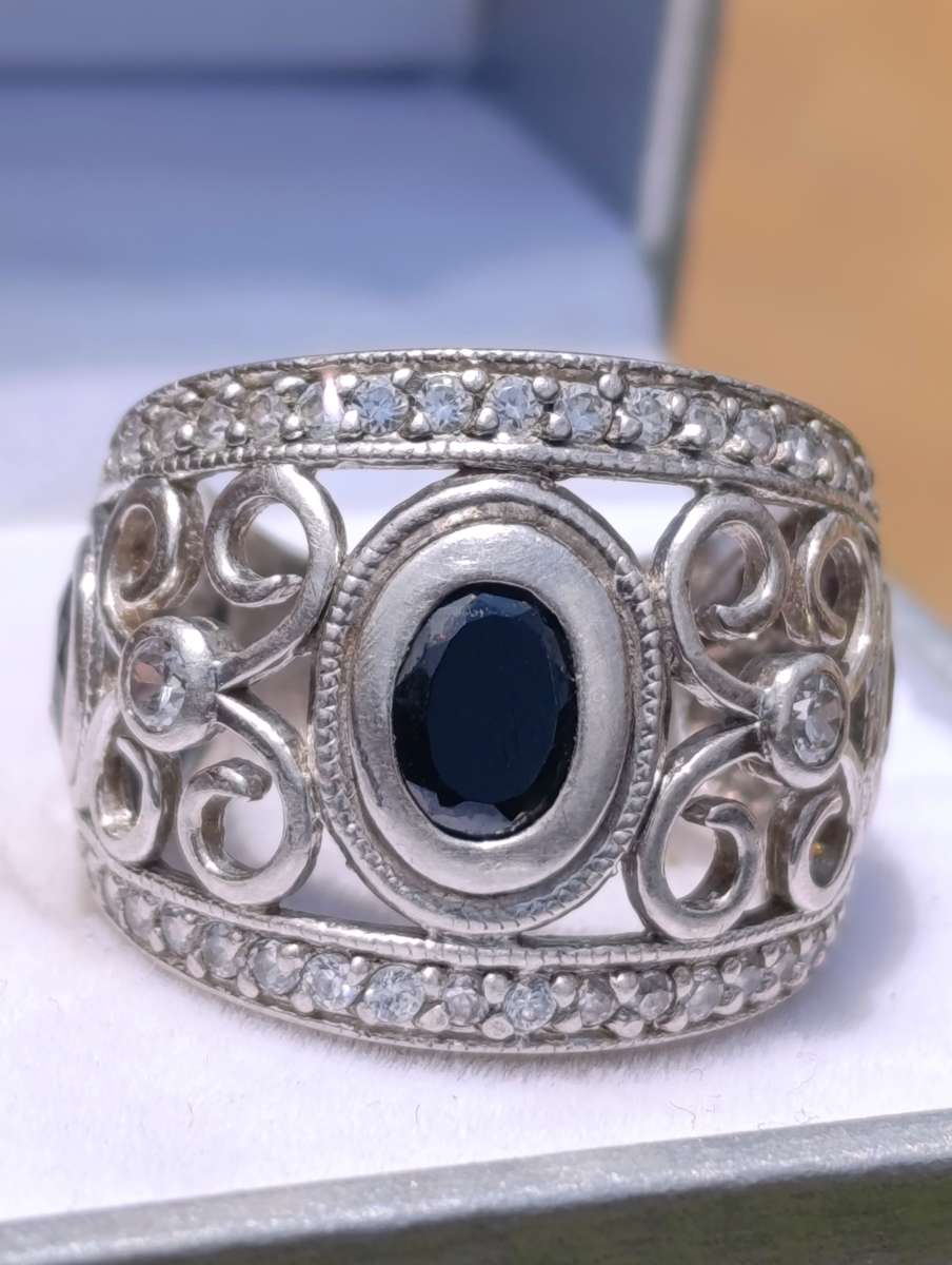 Sterling Three Stone Onyx Ring