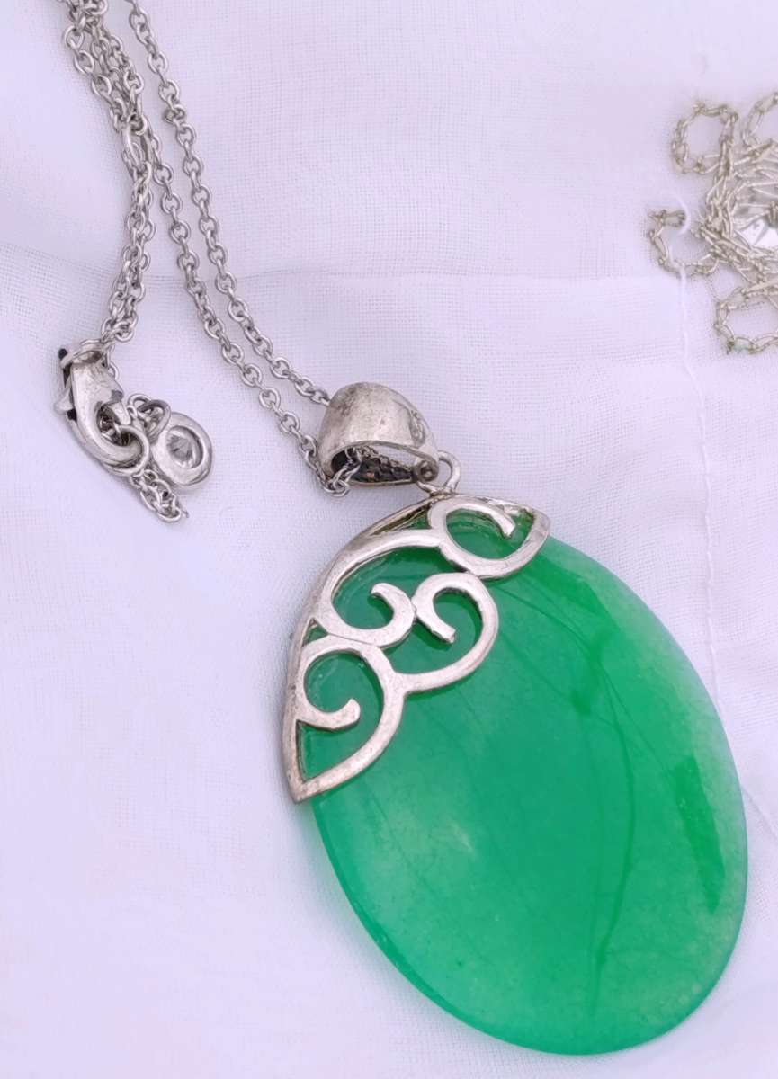 Sterling Vintage Large Jade Pendant Set
