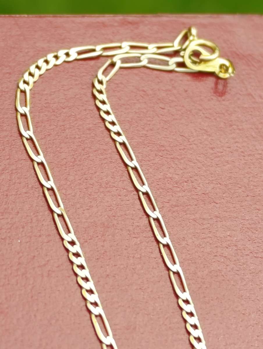 9ct Gold Fine Bracelet