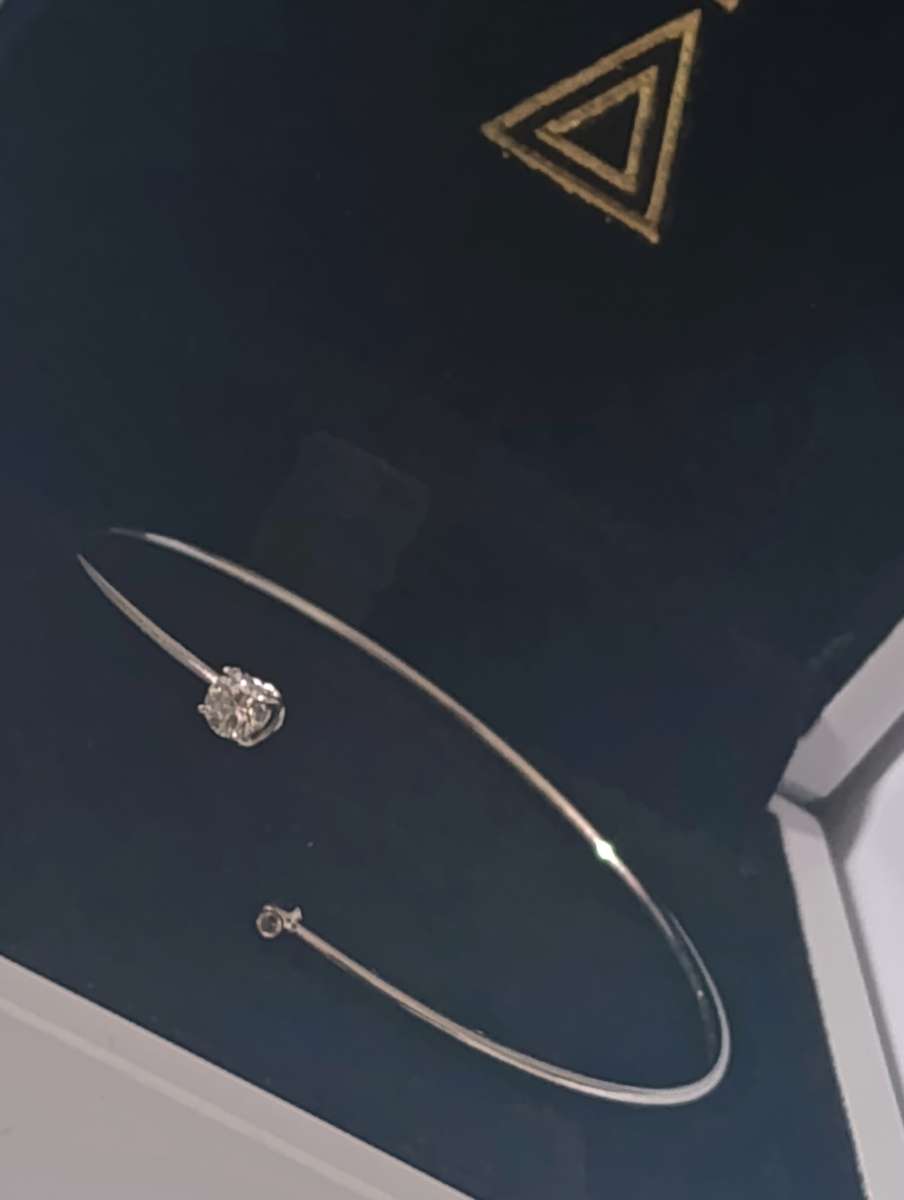 18CT Diamond LePage Original Open Bangle