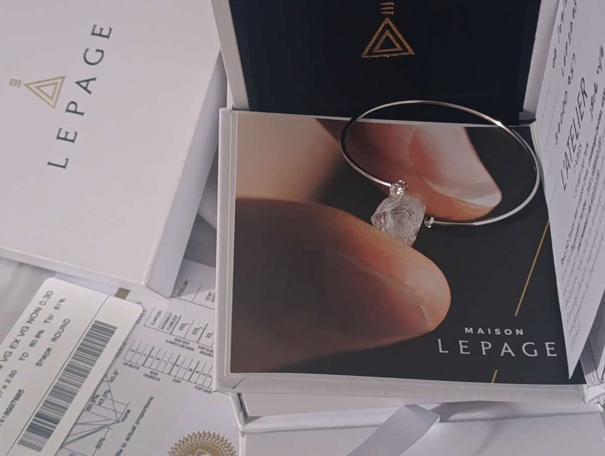 18CT Diamond LePage Original Open Bangle