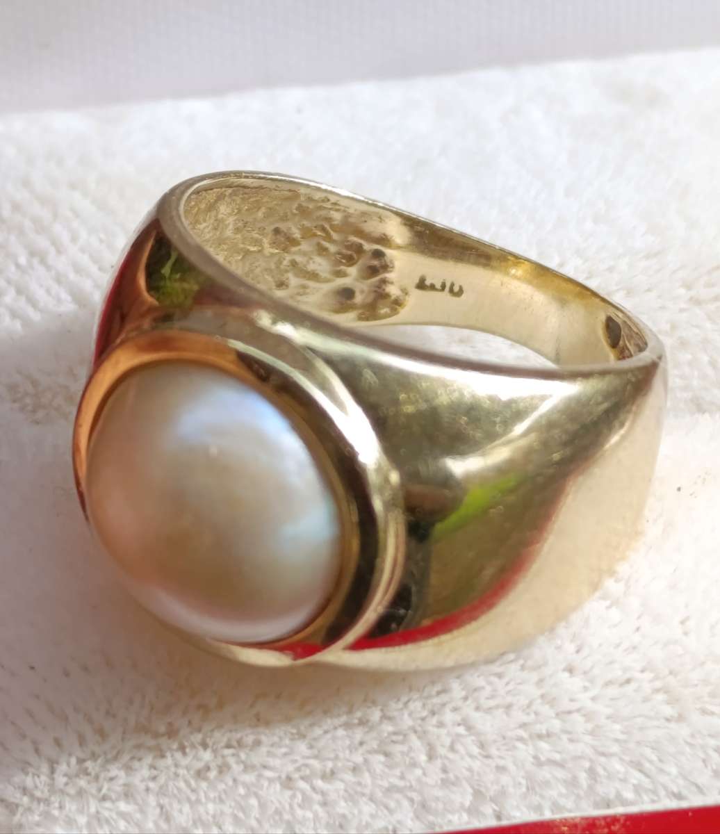 9ct Gold Vintage Mabe Pearl Ring