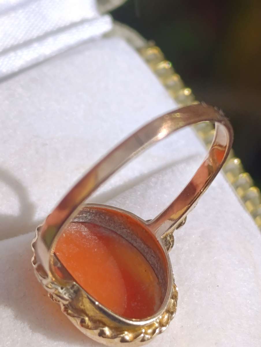 9ct Gold Vintage Cameo Ring