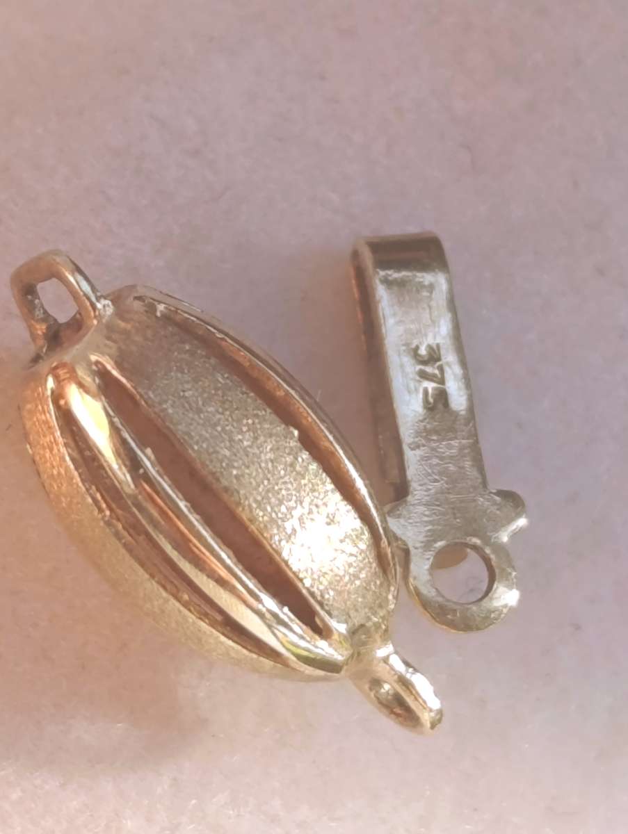9ct Gold Designer Vintage Clasp