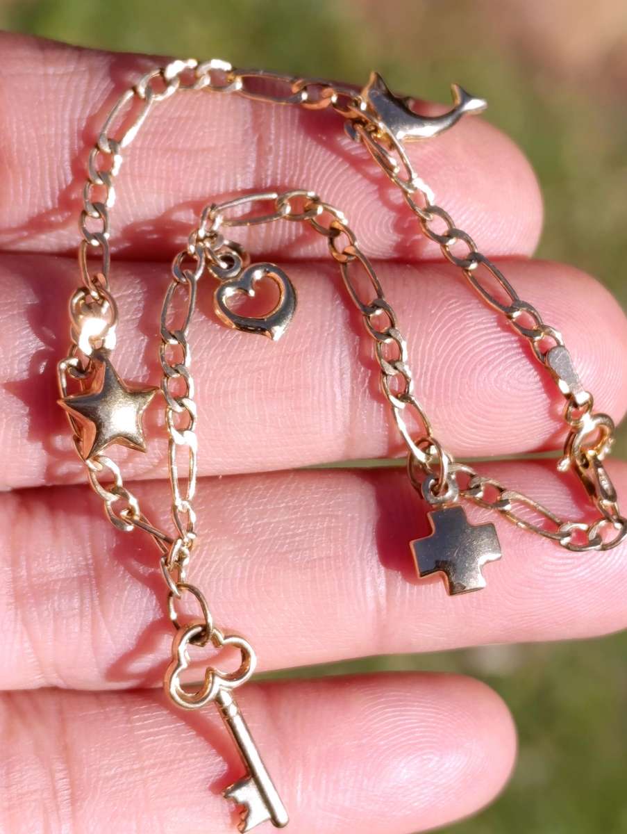 9ct Gold Charm Bracelet