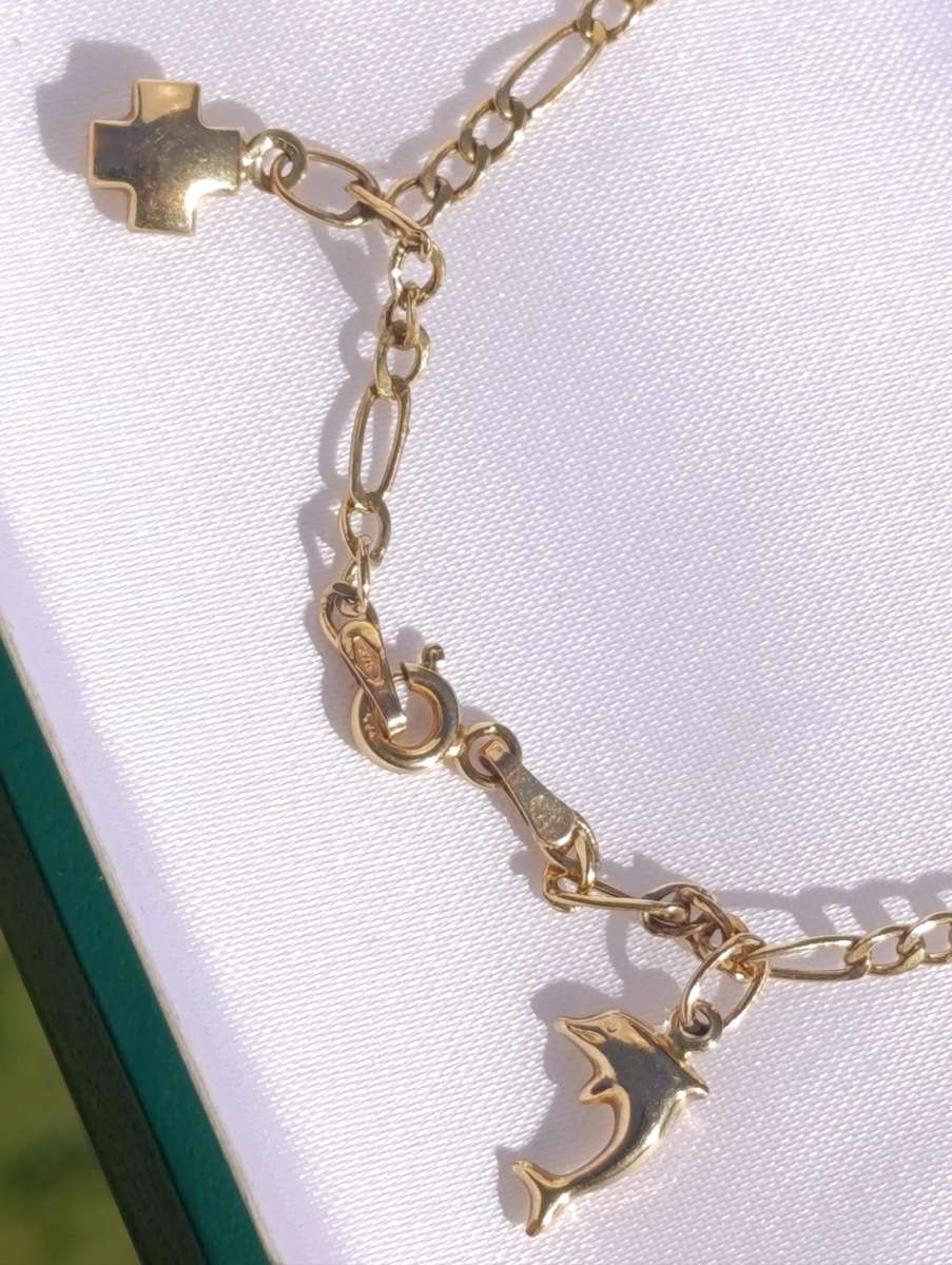 9ct Gold Charm Bracelet