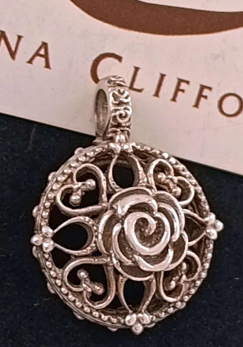 Jenna Clifford "950" Silver Rose Pendant