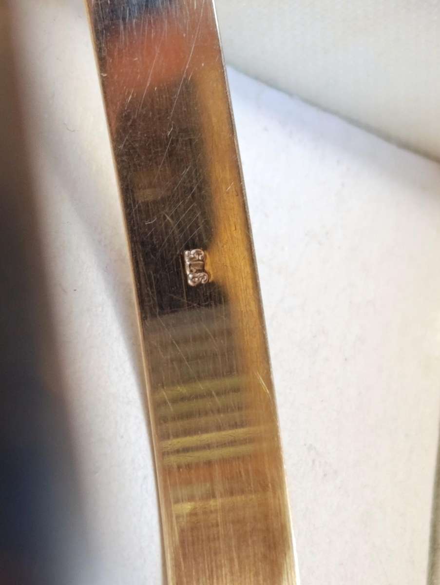 9ct Gold 6MM Vintage Bangle