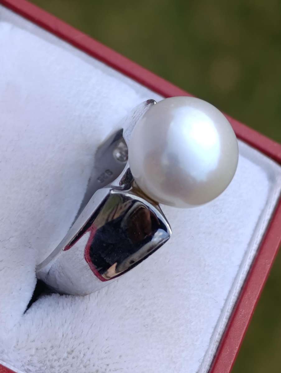 Sterling Vintage Solid Pearl Ring