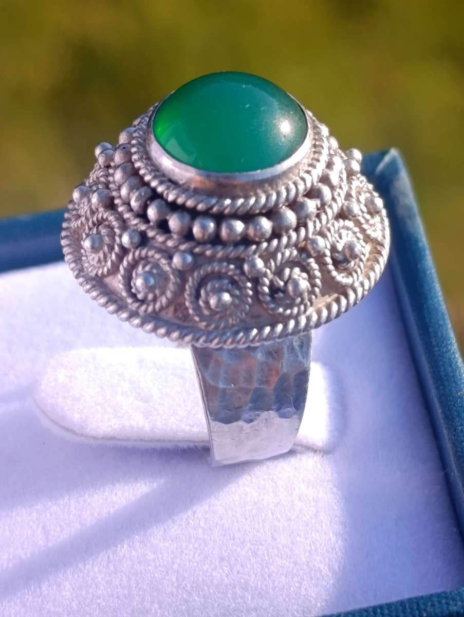 Vintage Sterling Tribal Green Gemstone Ring