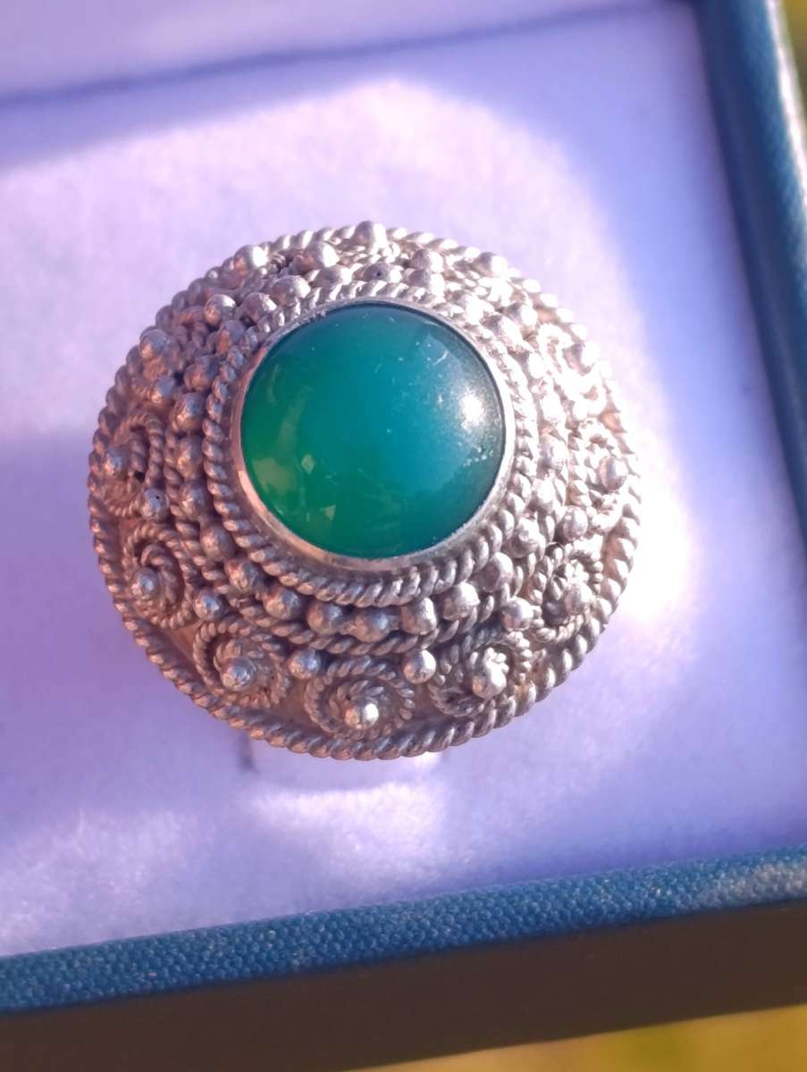 Vintage Sterling Tribal Green Gemstone Ring