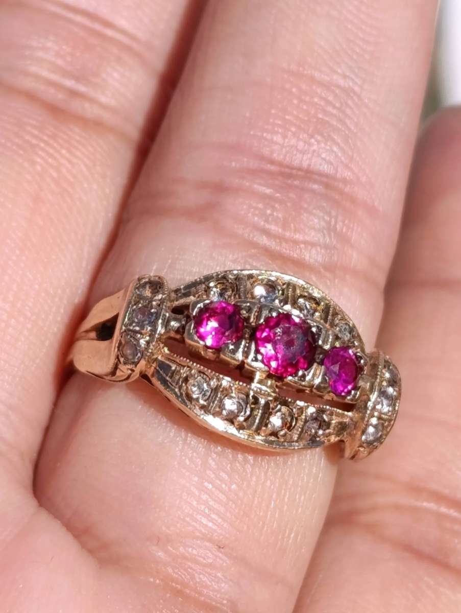 Estate Antique 9ct Gold Three Stone Ruby Ring