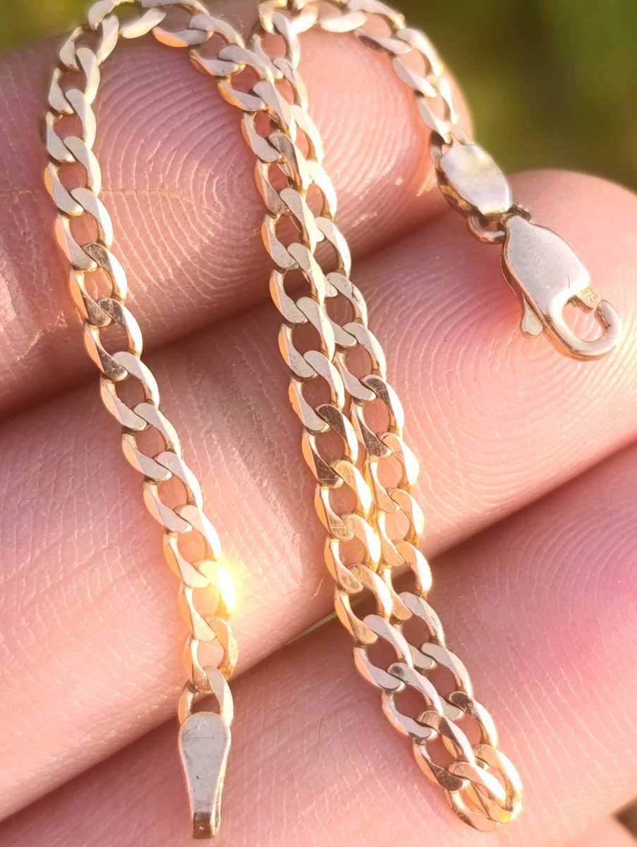 Vintage 9ct Gold 2MM bracelet