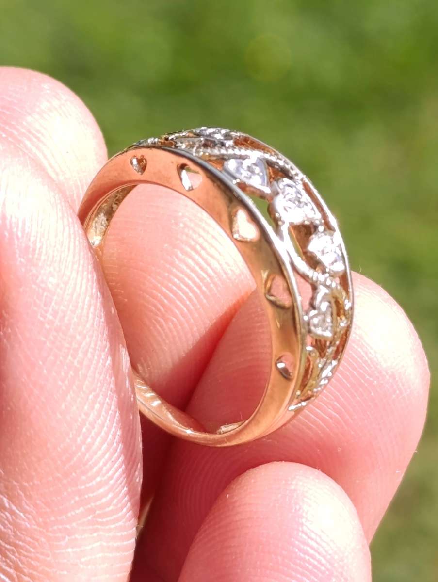 9ct Gold Hearts Diamond Ring