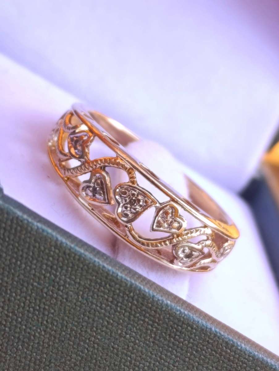9ct Gold Hearts Diamond Ring
