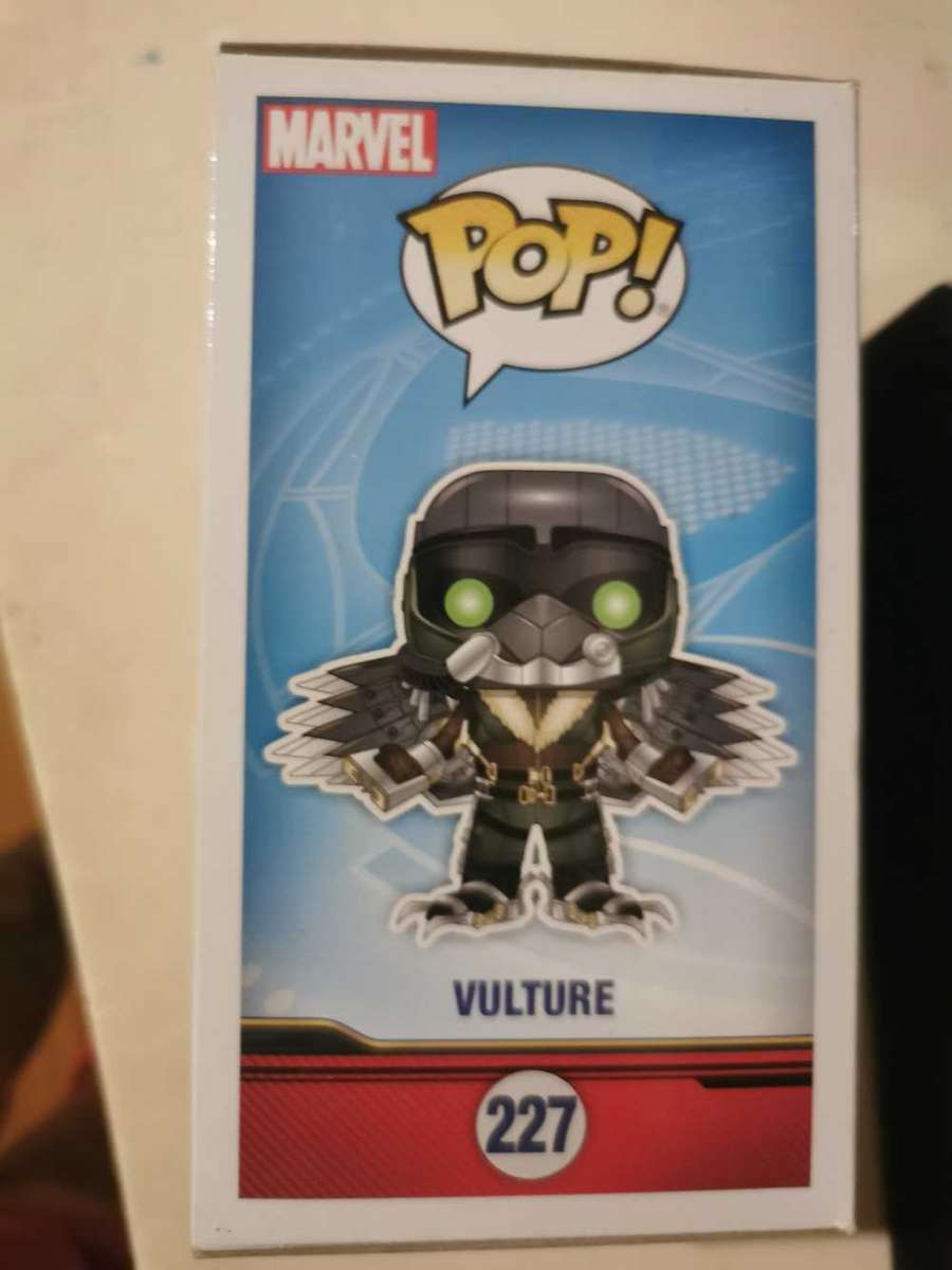 Vulture Exclusive GITD Funko Pop - Marvel