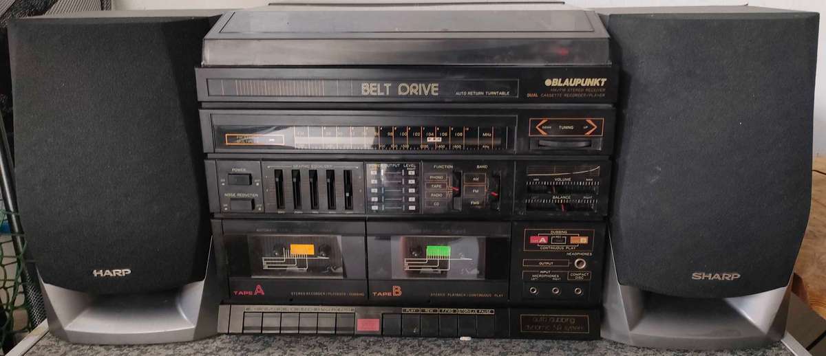 Blaupunkt Vintage Music Centre ,Sharp Speakers