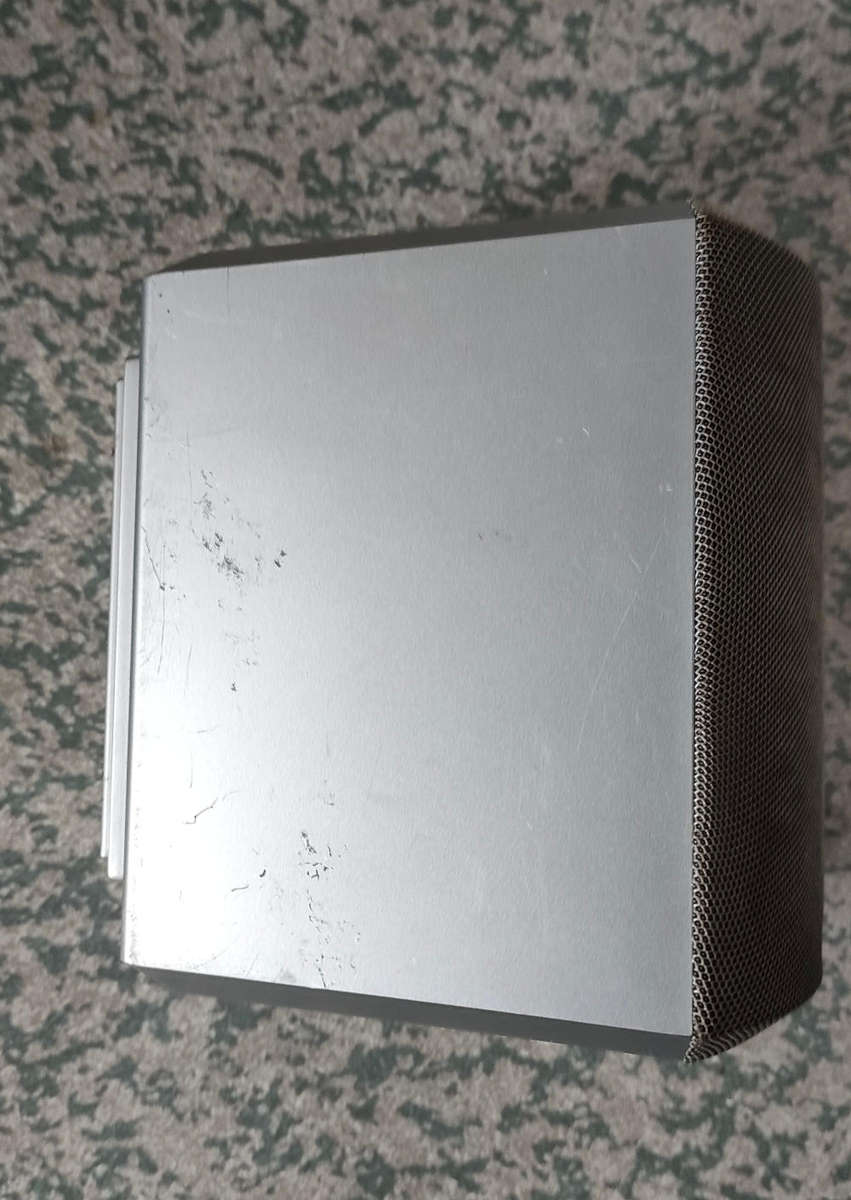 Surround sound speakers