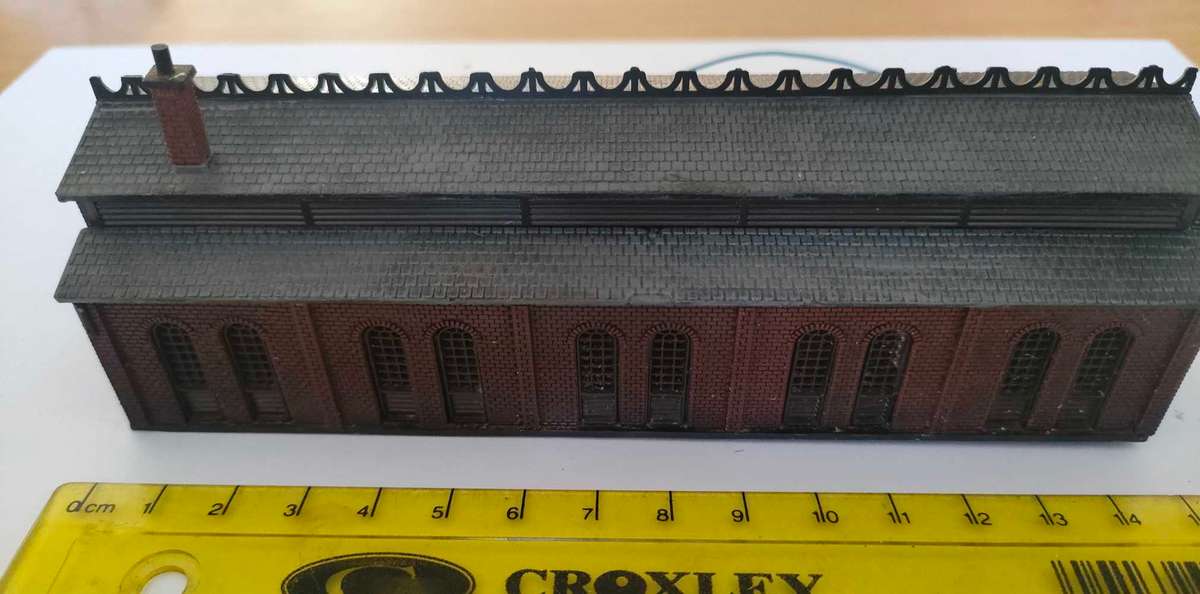 Z Gauge Building