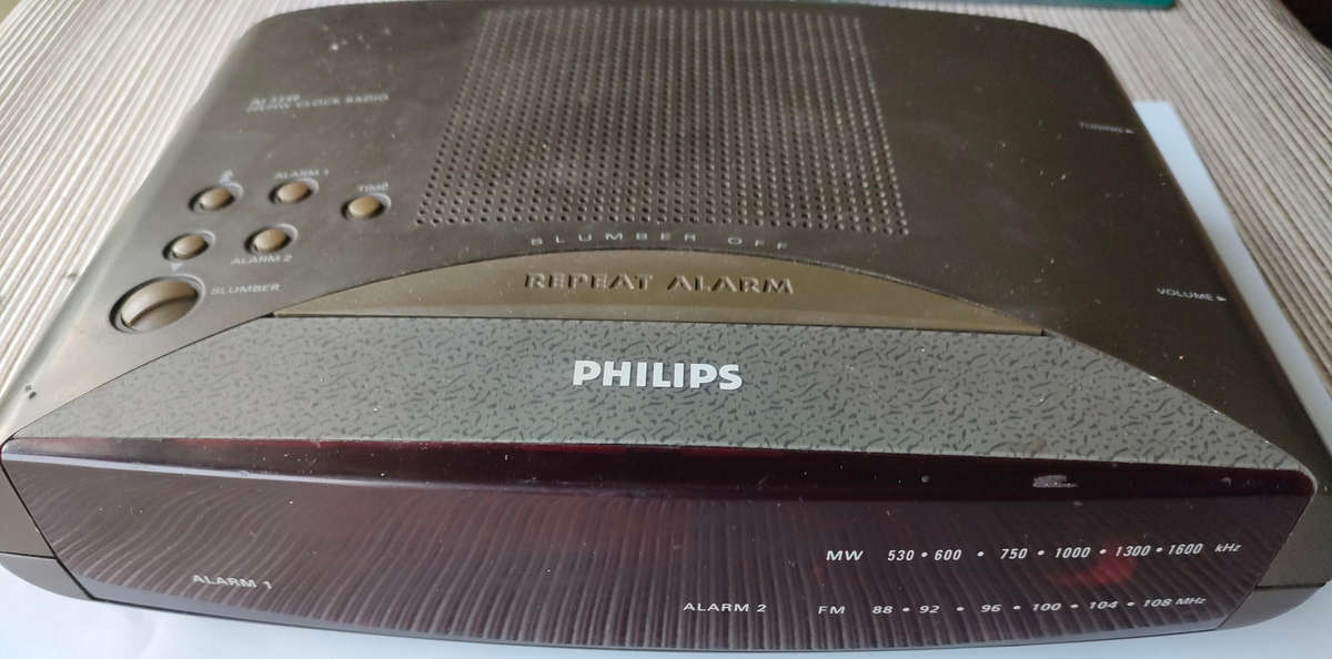 Phillips Bedside Alarm Clock Radio