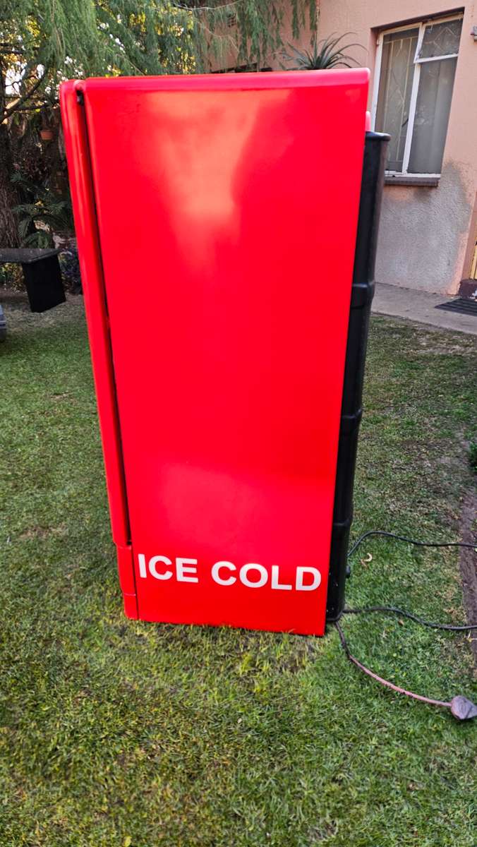 Vintage General Electric Coca Cola Fridge