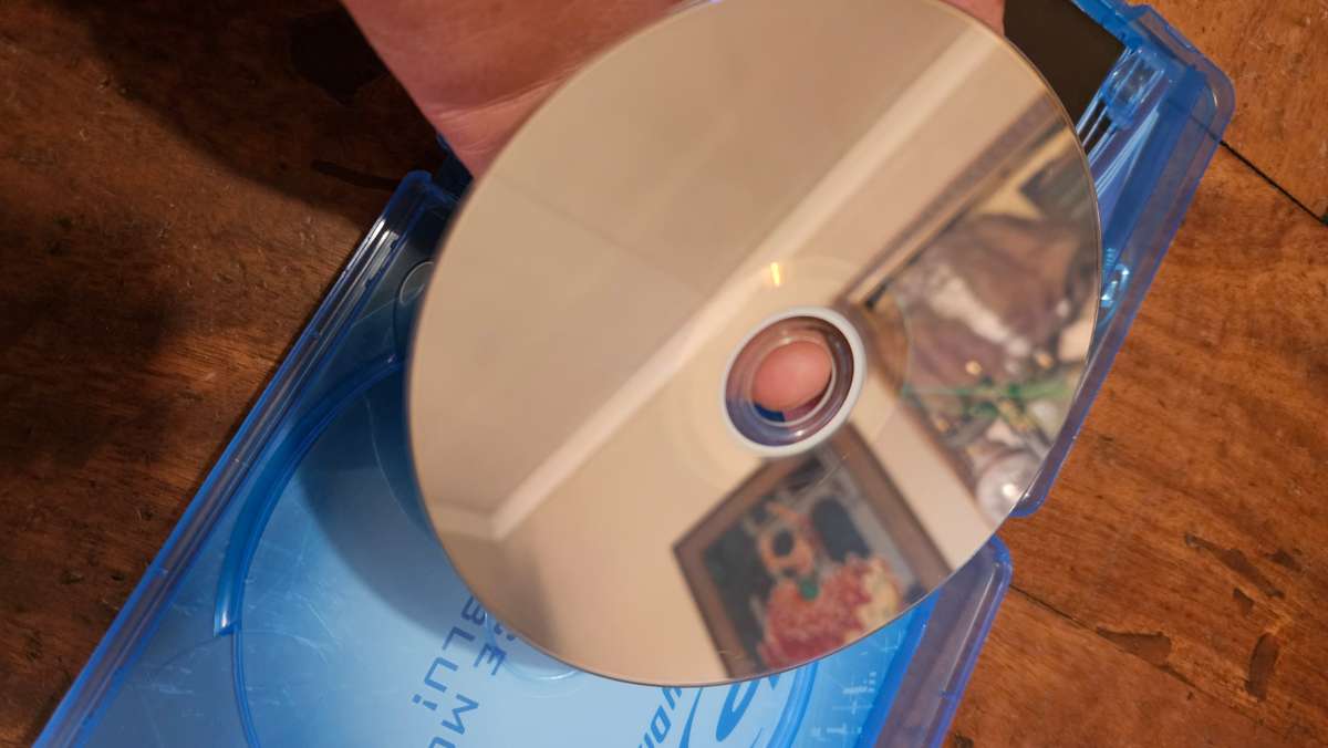 PS3 Mortal Kombat, Fifa Street and a Blue Ray Stomp the Yard