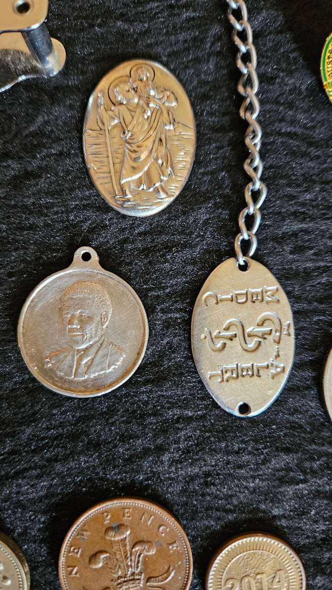 Variety of collectable Items Lot