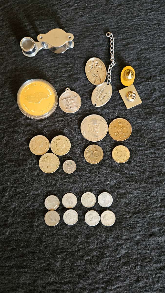 Variety of collectable Items Lot