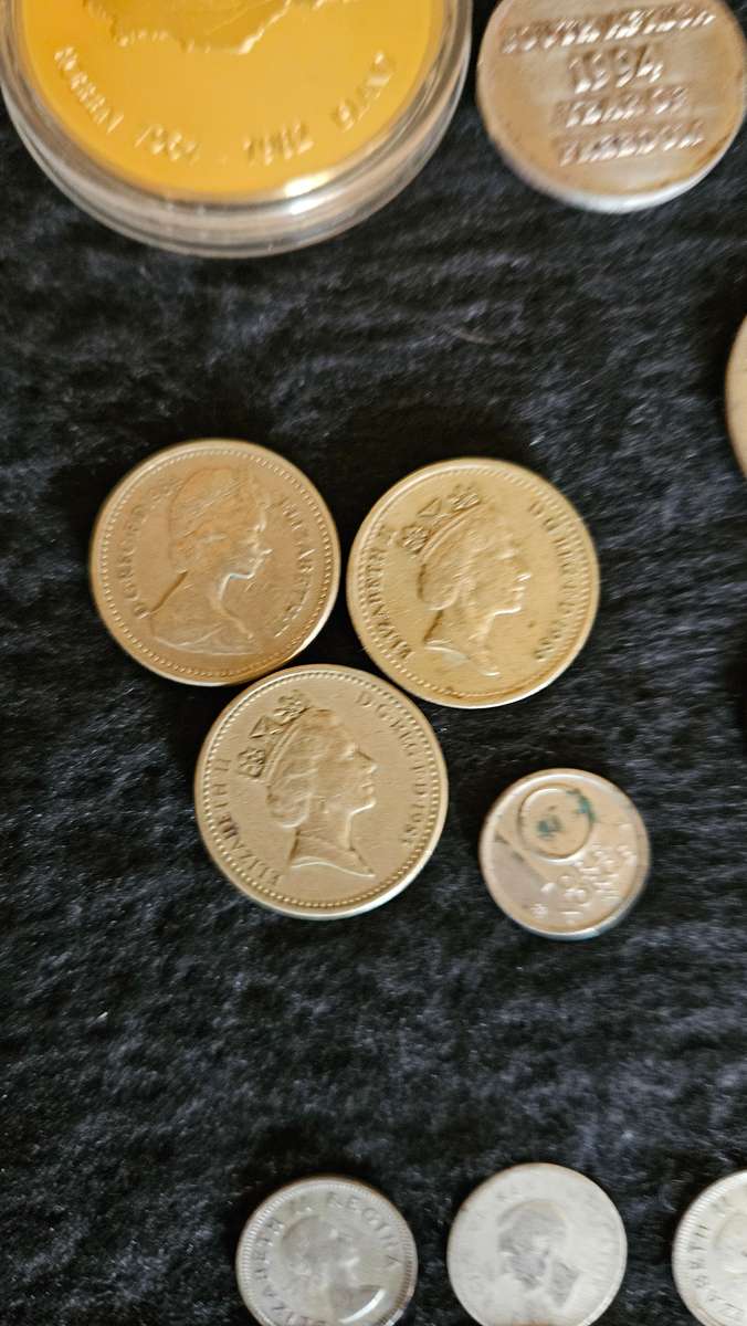 Variety of collectable Items Lot