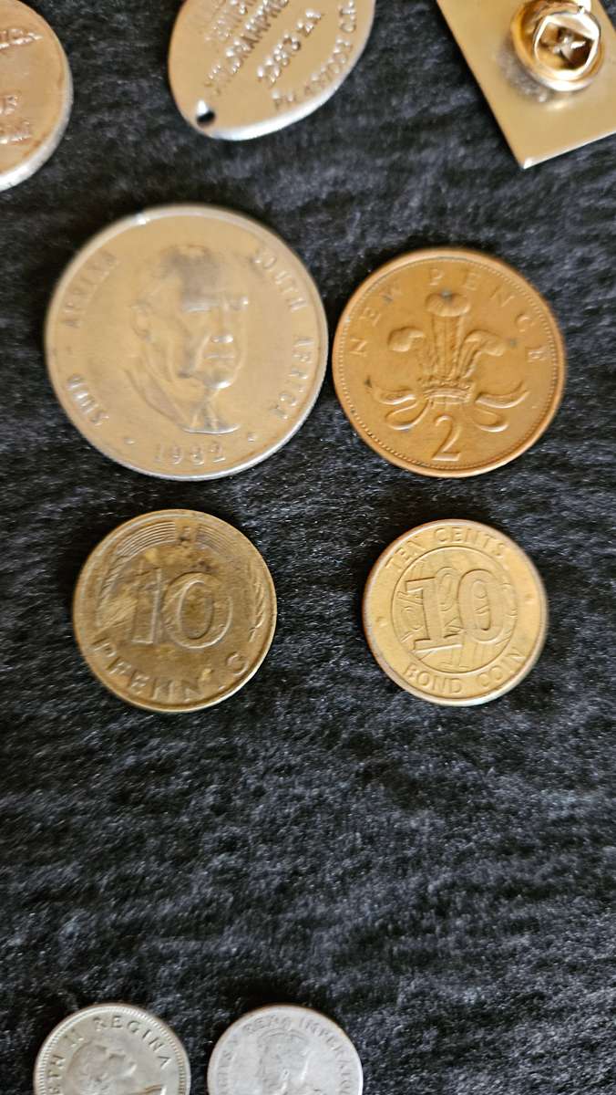 Variety of collectable Items Lot