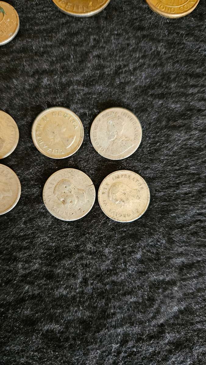 Variety of collectable Items Lot