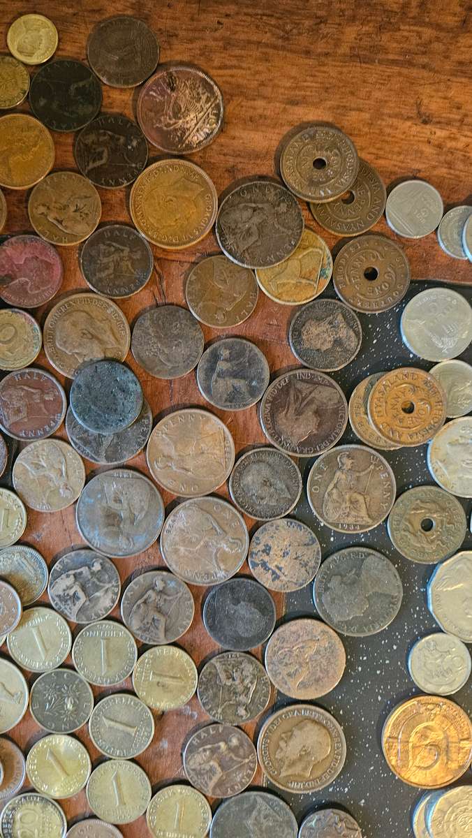 Huge 2.75 Kg International Coins Lot