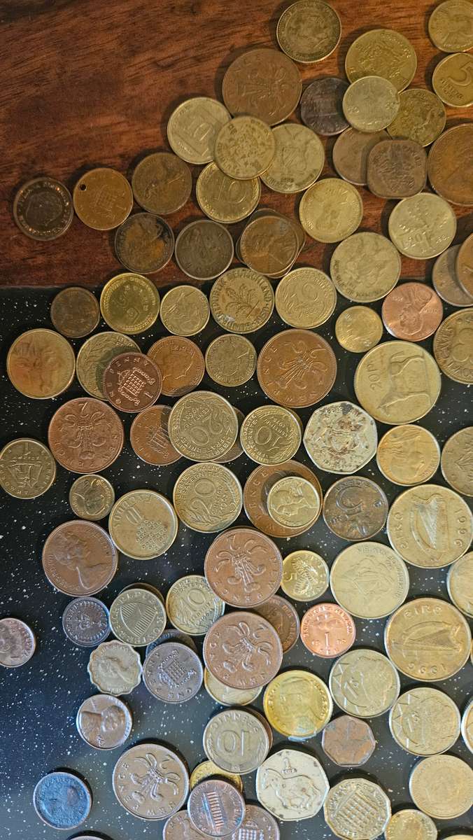 Huge 2.75 Kg International Coins Lot