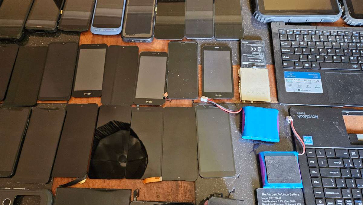 Cell Phone Screen Lot Plus More.