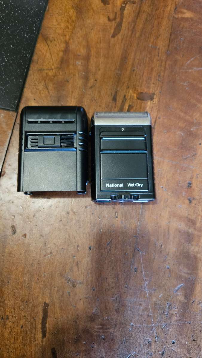 National Battery-Operated Men's Shaver