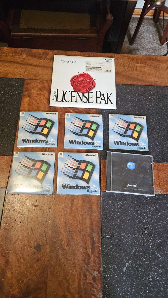 Microsoft License Pack & Windows 95 all Sealed. Plus Pastel