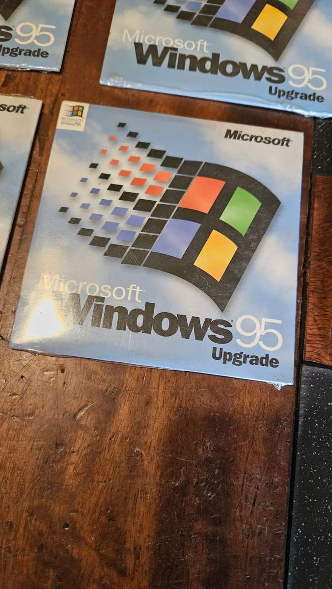 Microsoft License Pack & Windows 95 all Sealed. Plus Pastel