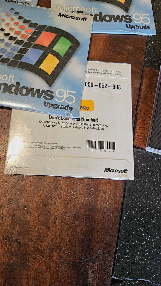 Microsoft License Pack & Windows 95 all Sealed. Plus Pastel
