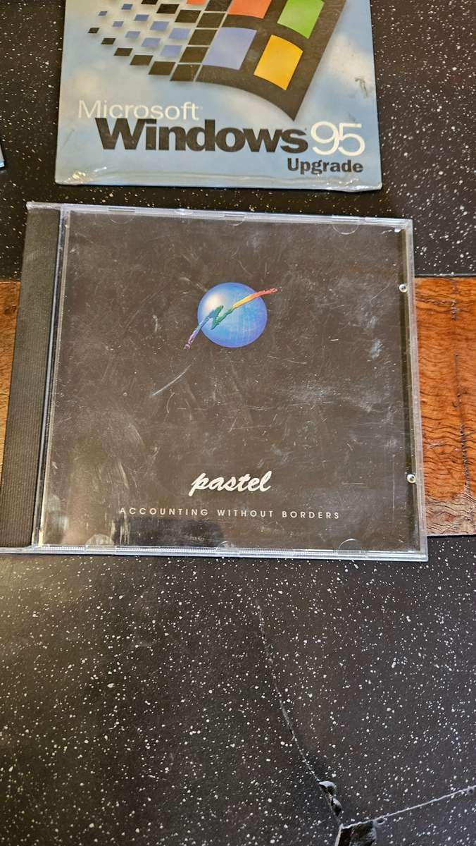 Microsoft License Pack & Windows 95 all Sealed. Plus Pastel