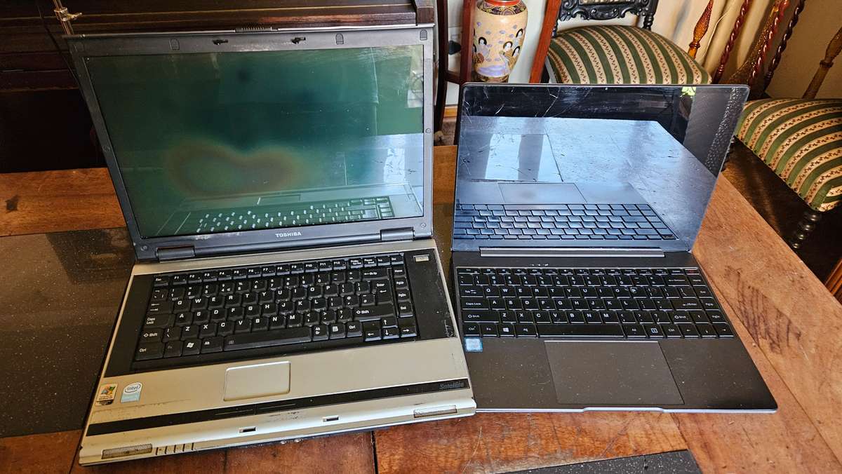 Toshiba & Chuwi Laptops