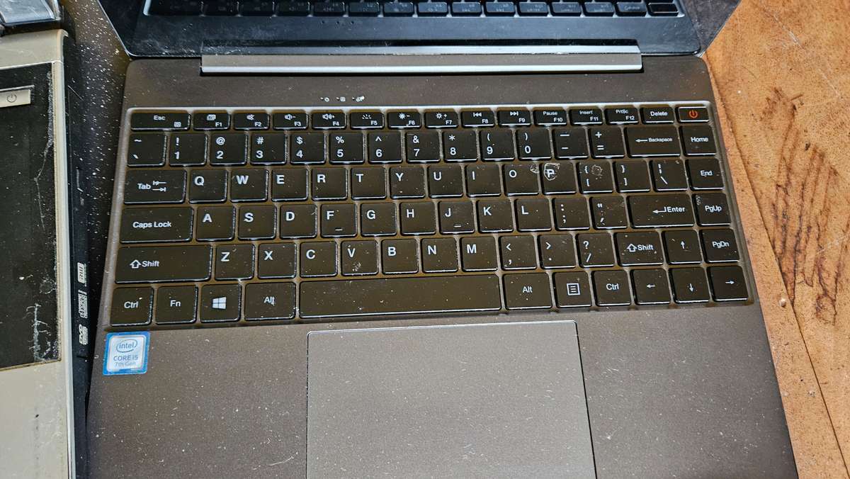 Toshiba & Chuwi Laptops