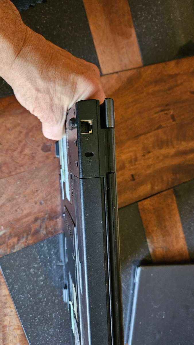 Toshiba & Chuwi Laptops